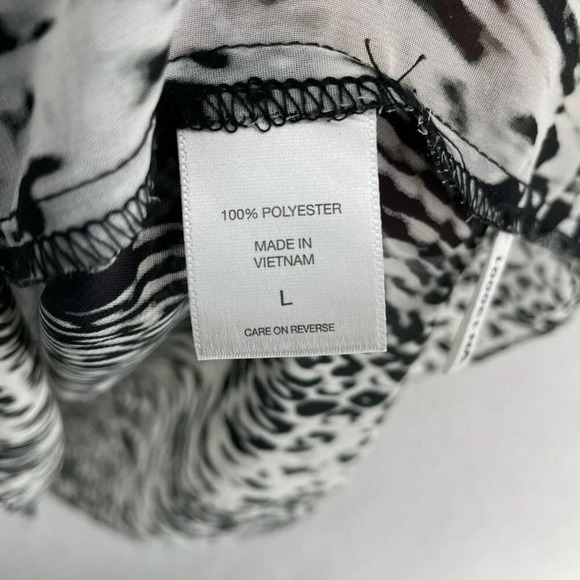 New York & Company Blouse Womens L Black Animal Print V-Neck Collared Sleeveless - Picture 10 of 11